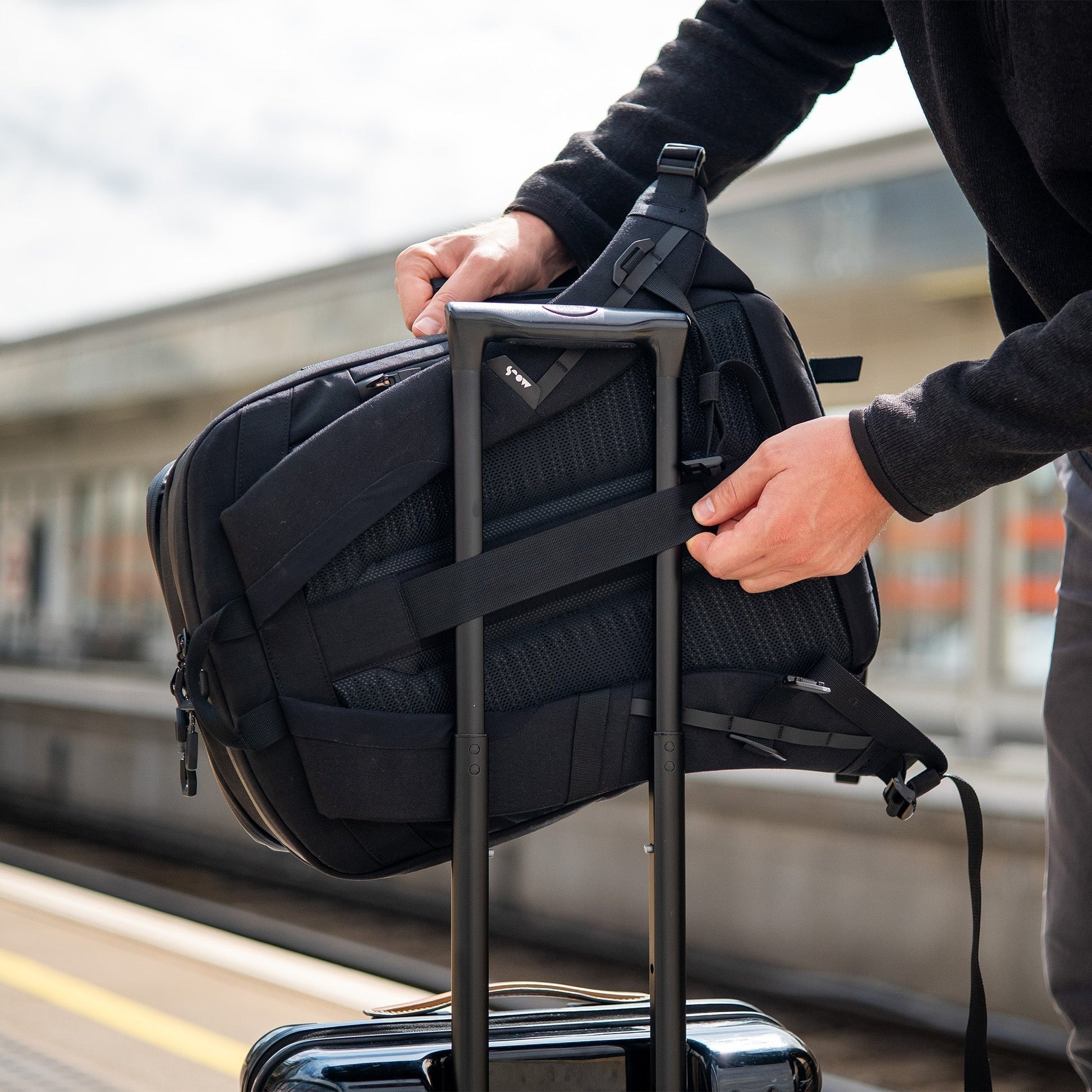 Protective Zip Backpack - Extreme